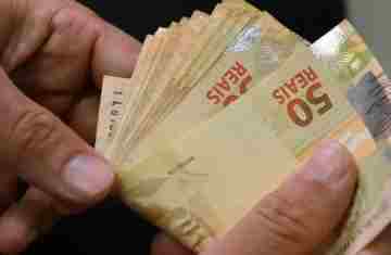  Teto do seguro-desemprego sobe para R$ 2.518,65 após reajuste 